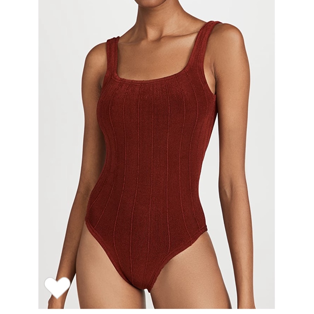 NWT Hunza G Nile Sqauare Neck swimsuit in truffle